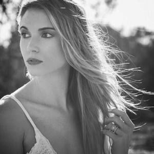 Meet your Posher, Hailey